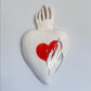 cuore-ex-voto-mano-che-tiene-cuore-novecuoripottery