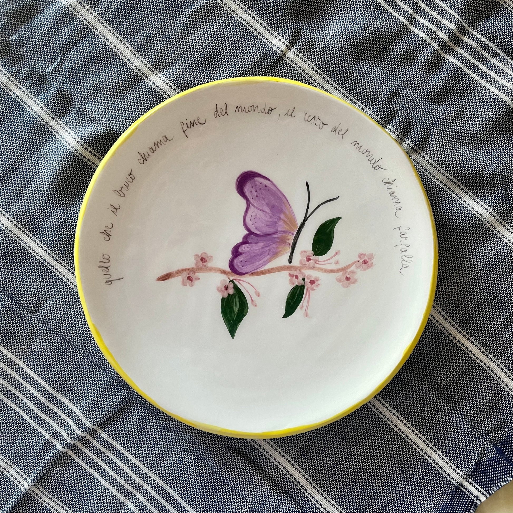 piatto-piano-farfalla-di-novecuoripottery